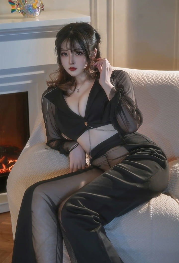 Natsuko夏夏子 – 朦胧OL [53P]|图集秀